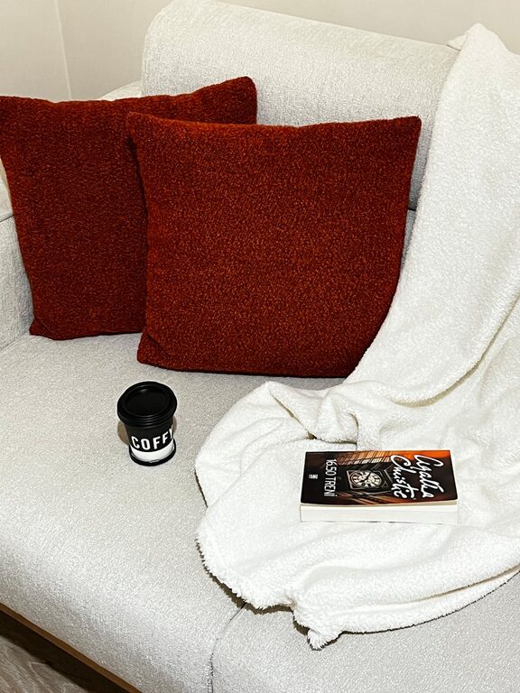 Tips for Creating a Cozy and Inviting Home Environment